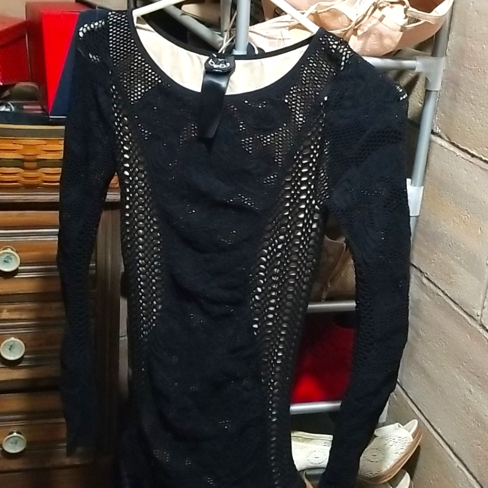 BEBE SUPER cute soft and fitted shirt